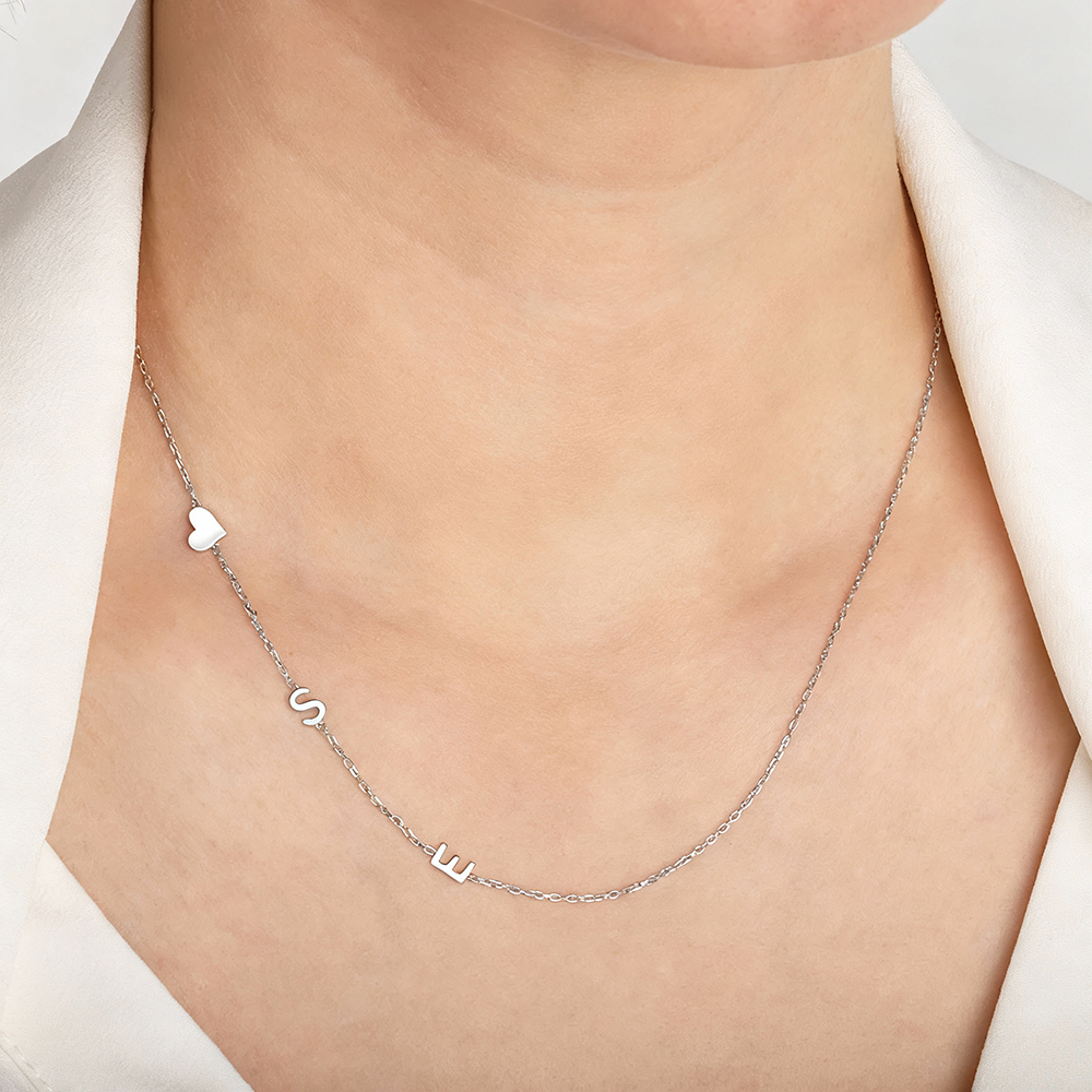 Custom Heart Sideways Letter I - Name Necklace Custom recension och pris
