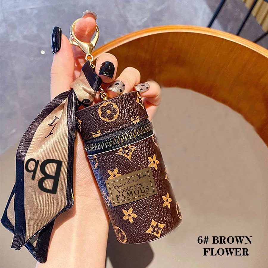 1pc Stylish Cylindrical Lipsti - Monogram Keychain Leather recension och pris