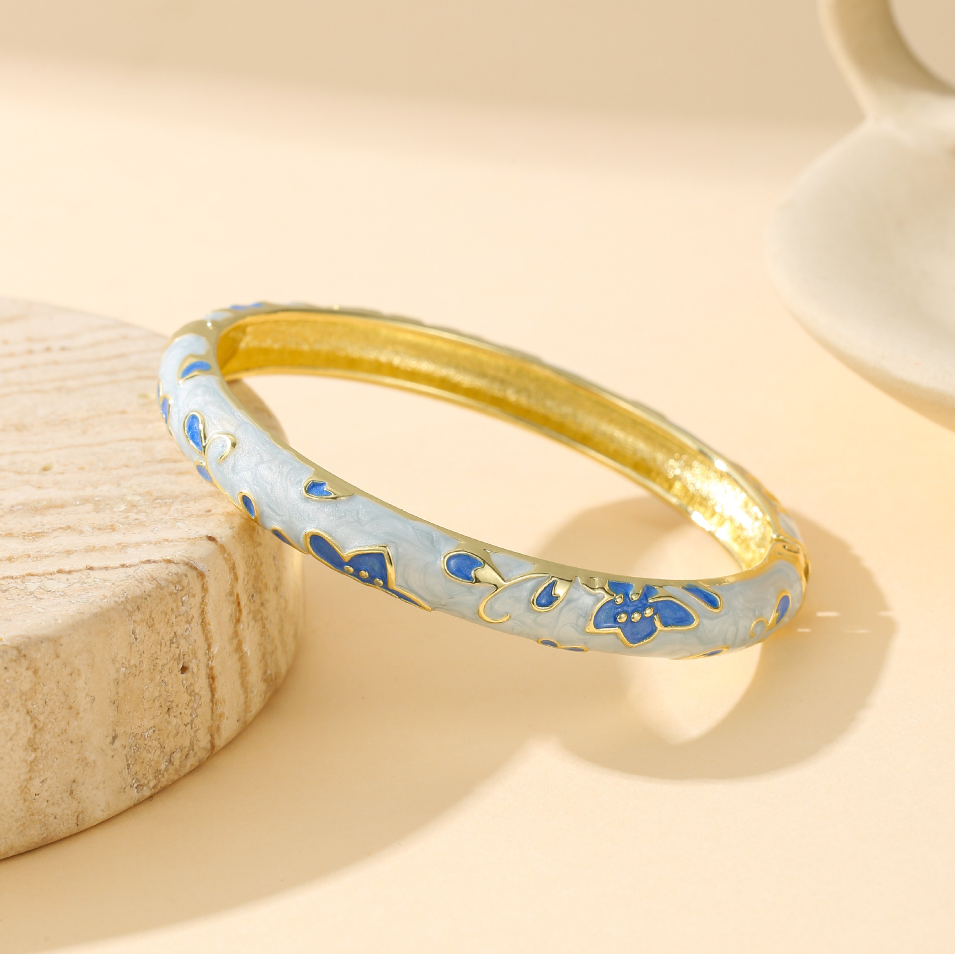 Fresh and sweet colourful enam - Coordinates Bracelet recension och pris
