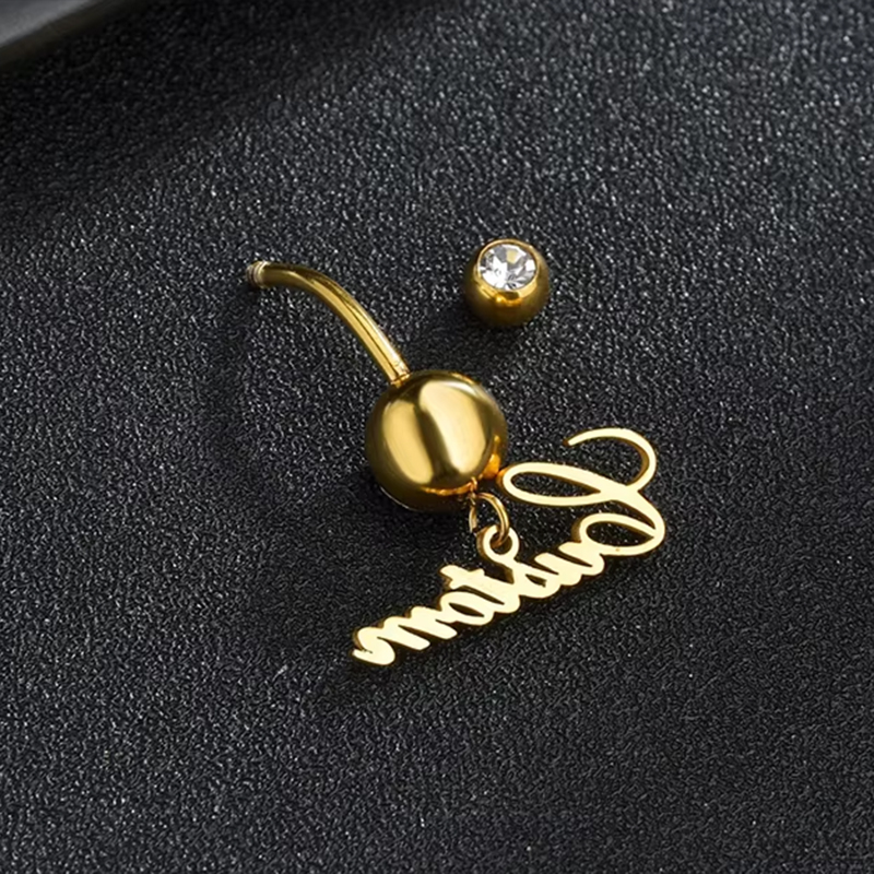 Letdiffery Custom Name Belly B - Initial Ring Custom recension och pris