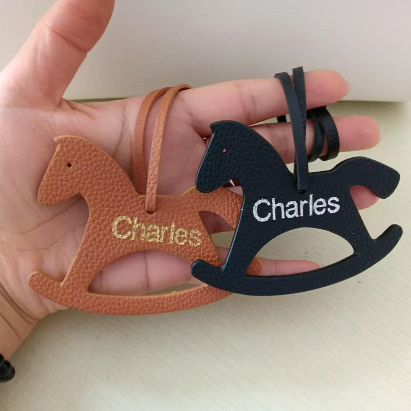 Custom Initial Fashion Horse B - Monogram Keychain Leather recension och pris