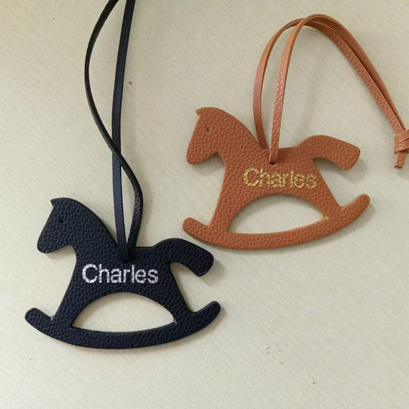 Custom Initial Fashion Horse B - Monogram Keychain Leather recension och pris