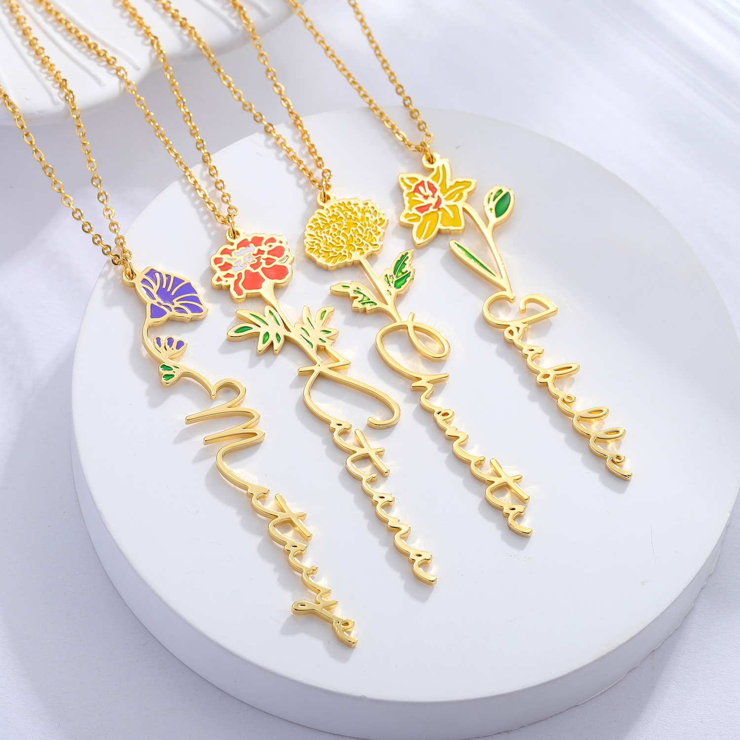 Personalized Name Necklace Wit - Birth Flower Necklace recension och pris