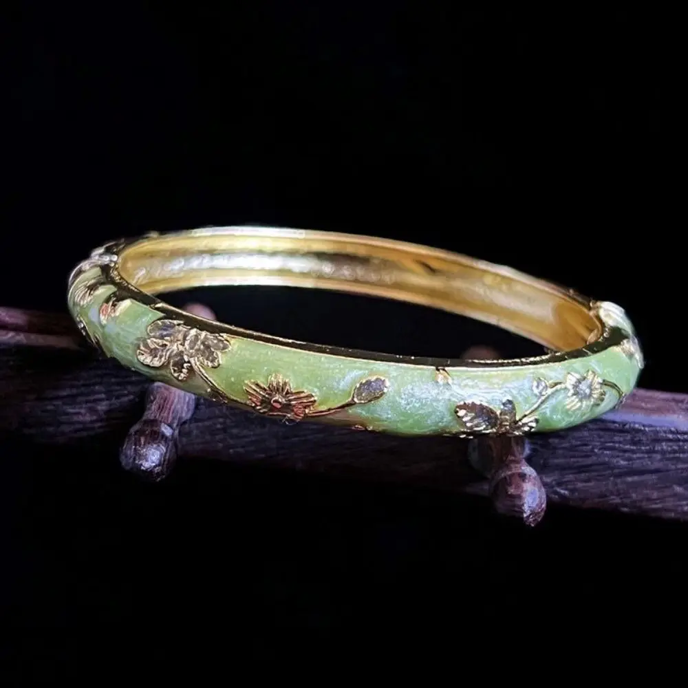 Enamel Chinese Cloisonne Brace - Coordinates Bracelet recension och pris