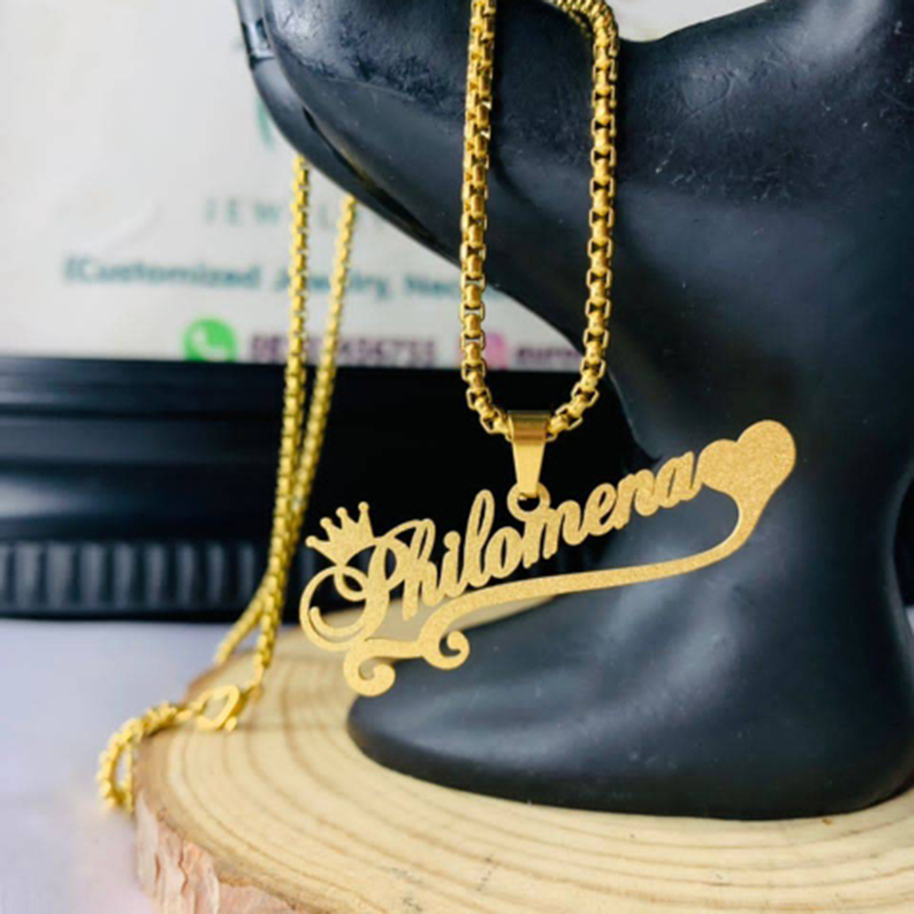 Custom Frosted Name Necklace f - Name Necklace Custom recension och pris