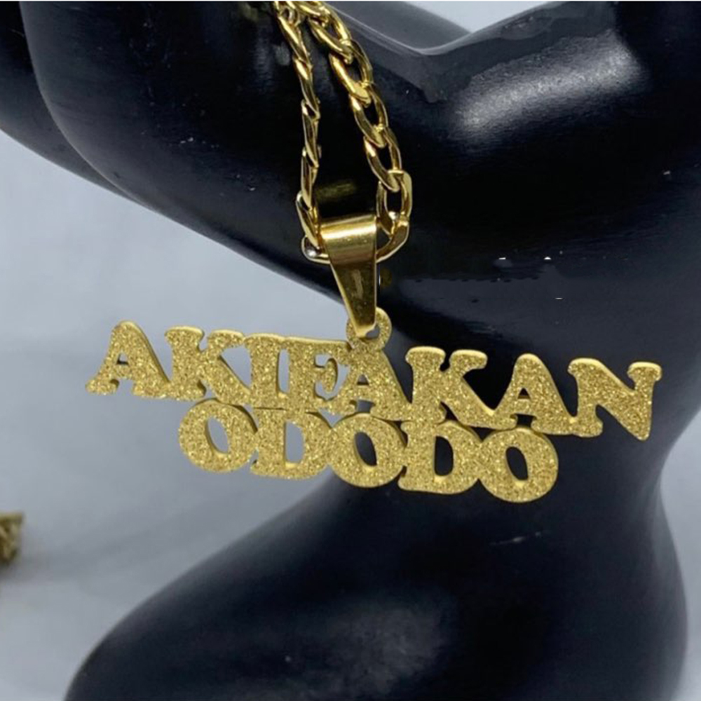 Custom Frosted Name Necklace f - Name Necklace Custom recension och pris